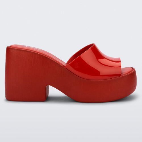 Side view of the Melissa Posh platform slide in Red